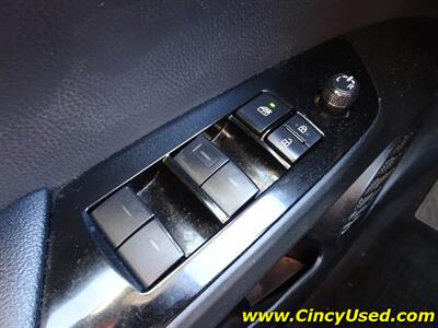 2020 Toyota Prius LE AWD-e - Photo 26 - Cincinnati, OH 45255