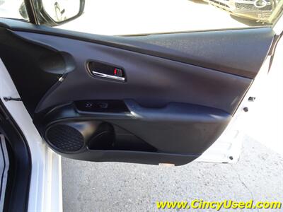 2020 Toyota Prius LE AWD-e - Photo 31 - Cincinnati, OH 45255
