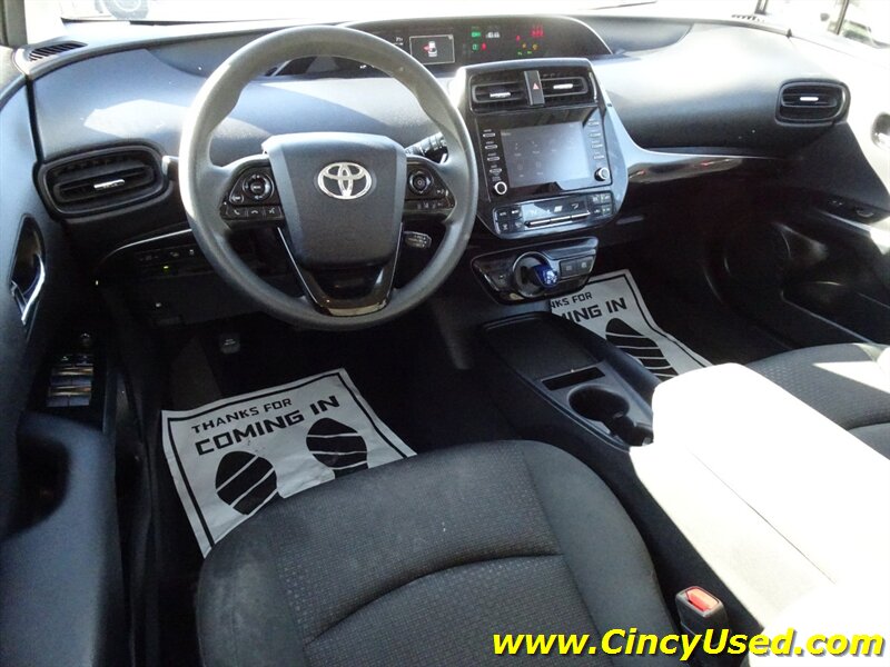 2020 Toyota Prius LE AWD-e - Photo 15 - Cincinnati, OH 45255