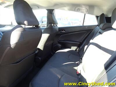 2020 Toyota Prius LE AWD-e - Photo 16 - Cincinnati, OH 45255