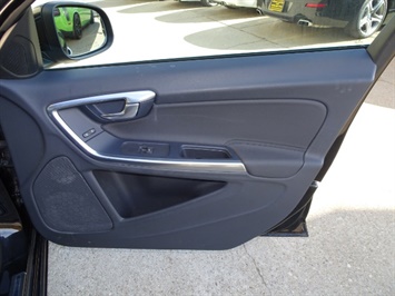 2013 Volvo S60 T5 Premier   - Photo 23 - Cincinnati, OH 45255