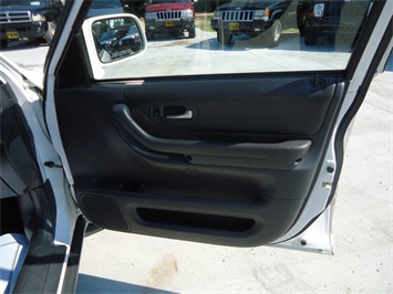 2000 Honda CR-V EX   - Photo 21 - Cincinnati, OH 45255