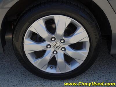 2009 Honda Accord EX-L V6 w/Navi   - Photo 32 - Cincinnati, OH 45255