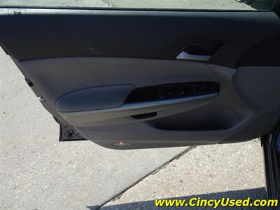 2009 Honda Accord EX-L V6 w/Navi   - Photo 27 - Cincinnati, OH 45255