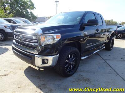 2016 Toyota Tundra SR5  5.7L V8 4X4 - Photo 3 - Cincinnati, OH 45255