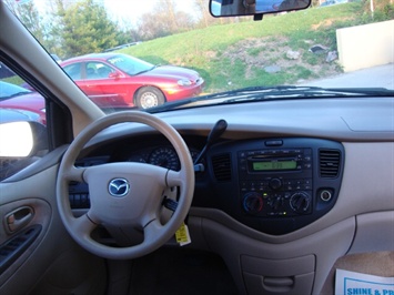 2001 Mazda MPV DX   - Photo 7 - Cincinnati, OH 45255