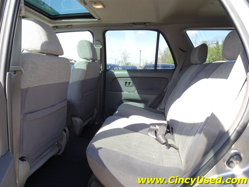 2002 Toyota 4Runner SR5 - Photo 13 - Cincinnati, OH 45255