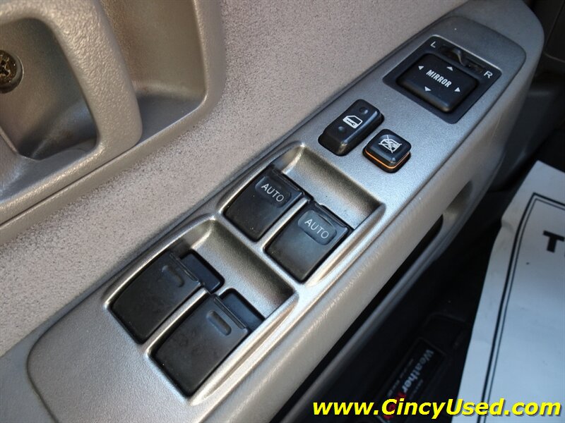 2002 Toyota 4Runner SR5 - Photo 22 - Cincinnati, OH 45255