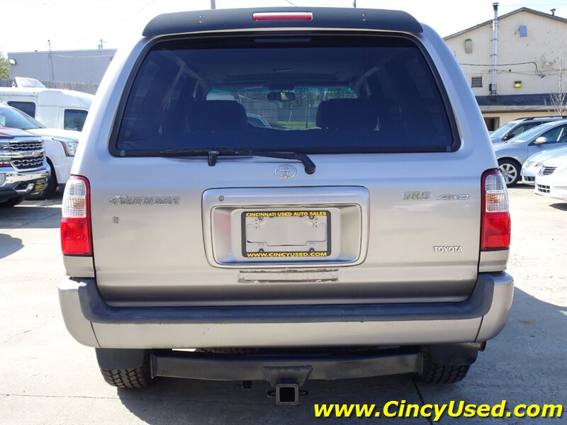 2002 Toyota 4Runner SR5 - Photo 8 - Cincinnati, OH 45255