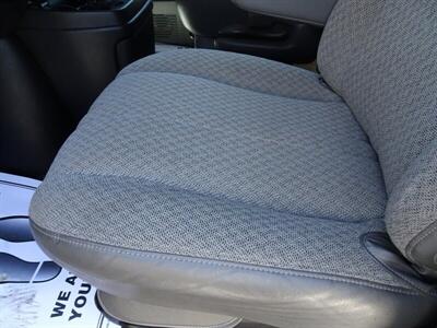 2016 Chevrolet Express Passenger LT 3500   - Photo 30 - Cincinnati, OH 45255