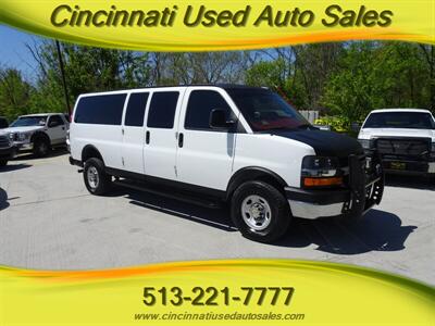 2016 Chevrolet Express Passenger LT 3500   - Photo 1 - Cincinnati, OH 45255