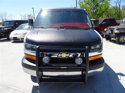 2016 Chevrolet Express Passenger LT 3500   - Photo 3 - Cincinnati, OH 45255