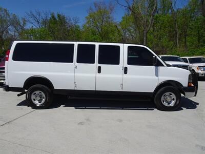 2016 Chevrolet Express Passenger LT 3500   - Photo 6 - Cincinnati, OH 45255