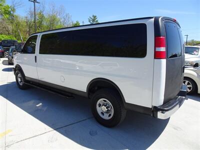 2016 Chevrolet Express Passenger LT 3500   - Photo 8 - Cincinnati, OH 45255