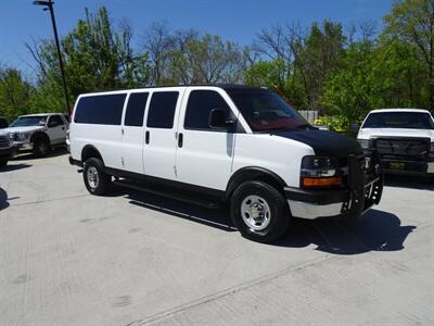 2016 Chevrolet Express Passenger LT 3500   - Photo 2 - Cincinnati, OH 45255