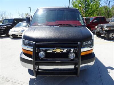 2016 Chevrolet Express Passenger LT 3500   - Photo 4 - Cincinnati, OH 45255