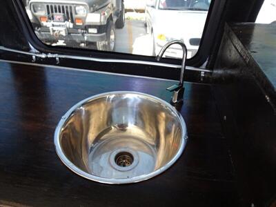 2016 Chevrolet Express Passenger LT 3500   - Photo 37 - Cincinnati, OH 45255