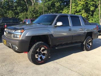 2003 Chevrolet Avalanche 1500   - Photo 3 - Cincinnati, OH 45255