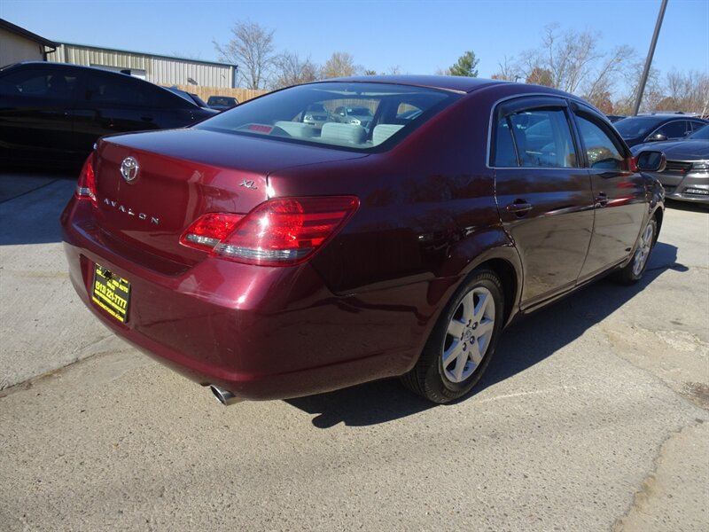 2008 Toyota Avalon XL 3.5L V6 FWD - Photo 6 - Cincinnati, OH 45255