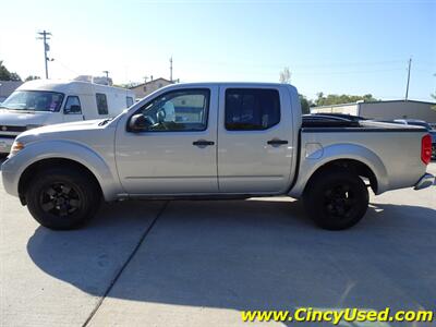 2013 Nissan Frontier SV  4.0L V6 4X4 - Photo 7 - Cincinnati, OH 45255