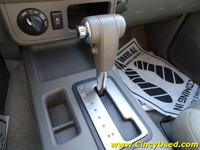 2013 Nissan Frontier SV  4.0L V6 4X4 - Photo 18 - Cincinnati, OH 45255