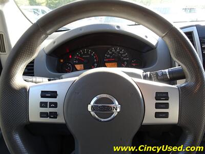 2013 Nissan Frontier SV  4.0L V6 4X4 - Photo 20 - Cincinnati, OH 45255