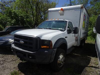 2007 Ford F-550 XL Super Duty 6.8L V10 RWD   - Photo 3 - Cincinnati, OH 45255