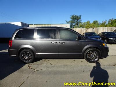 2017 Dodge Grand Caravan SXT  3.6L V6 FWD - Photo 4 - Cincinnati, OH 45255