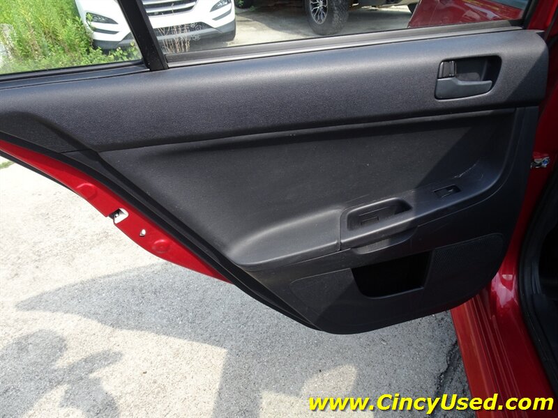 2015 Mitsubishi Lancer ES - Photo 29 - Cincinnati, OH 45255