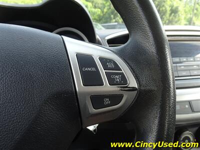 2015 Mitsubishi Lancer ES - Photo 21 - Cincinnati, OH 45255