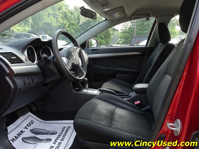 2015 Mitsubishi Lancer ES - Photo 11 - Cincinnati, OH 45255