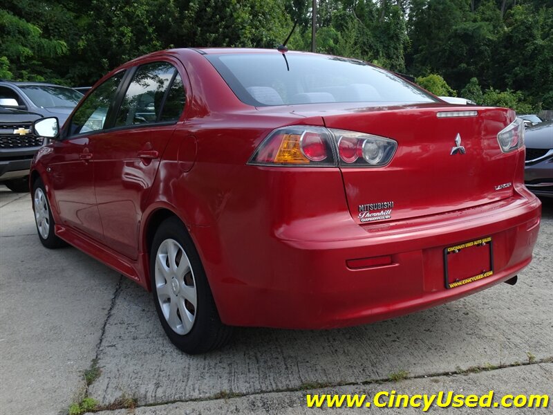 2015 Mitsubishi Lancer ES - Photo 9 - Cincinnati, OH 45255