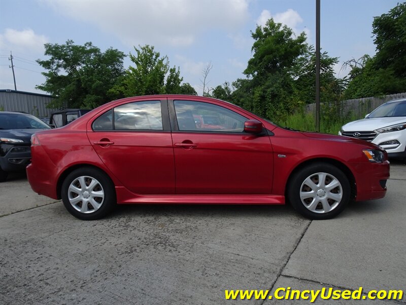 2015 Mitsubishi Lancer ES - Photo 6 - Cincinnati, OH 45255