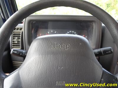 2002 Jeep Wrangler SE   - Photo 16 - Cincinnati, OH 45255