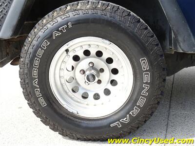 2002 Jeep Wrangler SE   - Photo 27 - Cincinnati, OH 45255