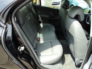 2003 Saab 9-3 Linear   - Photo 9 - Cincinnati, OH 45255