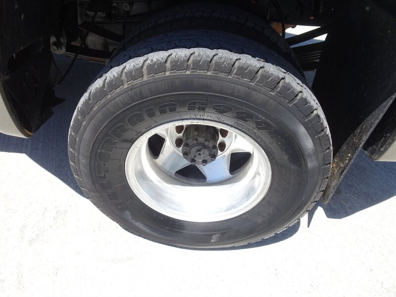 2002 Ford F-350 Super Duty XLT Powerstroke RWD - Photo 26 - Cincinnati, OH 45255