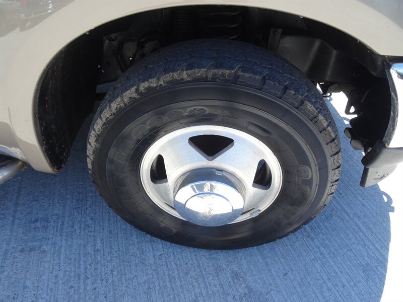 2002 Ford F-350 Super Duty XLT Powerstroke RWD - Photo 28 - Cincinnati, OH 45255