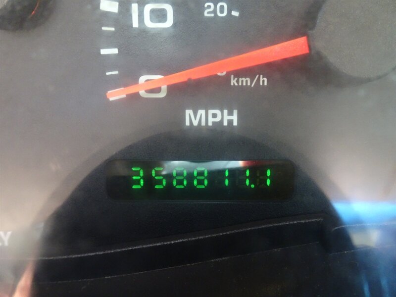 2002 Ford F-350 Super Duty XLT Powerstroke RWD - Photo 19 - Cincinnati, OH 45255