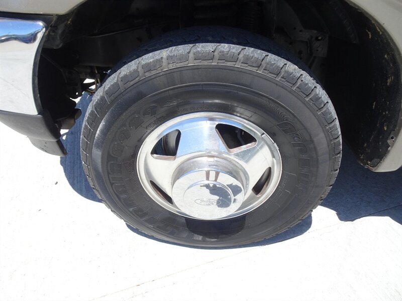 2002 Ford F-350 Super Duty XLT Powerstroke RWD - Photo 27 - Cincinnati, OH 45255