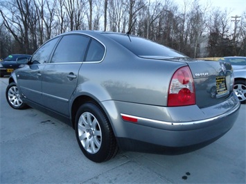 2003 Volkswagen Passat GLS   - Photo 12 - Cincinnati, OH 45255