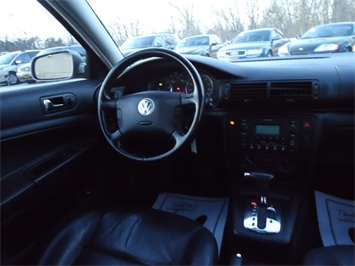 2003 Volkswagen Passat GLS   - Photo 7 - Cincinnati, OH 45255