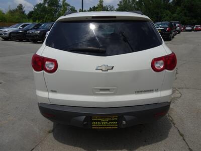 2011 Chevrolet Traverse LT  3.6L V6 AWD - Photo 7 - Cincinnati, OH 45255