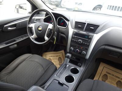 2011 Chevrolet Traverse LT  3.6L V6 AWD - Photo 13 - Cincinnati, OH 45255