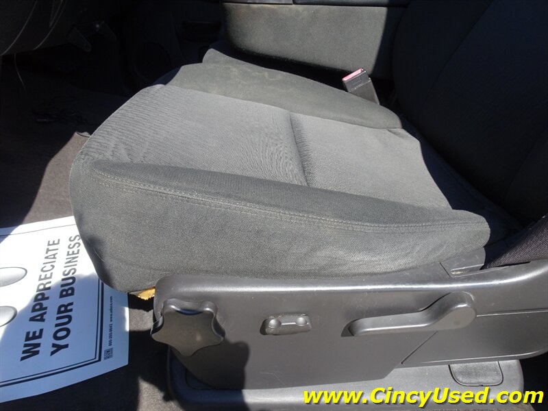 2013 Chevrolet Silverado 2500 LT - Photo 26 - Cincinnati, OH 45255