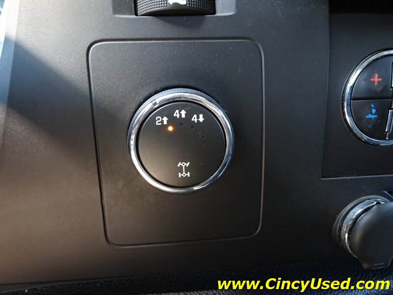 2013 Chevrolet Silverado 2500 LT - Photo 17 - Cincinnati, OH 45255