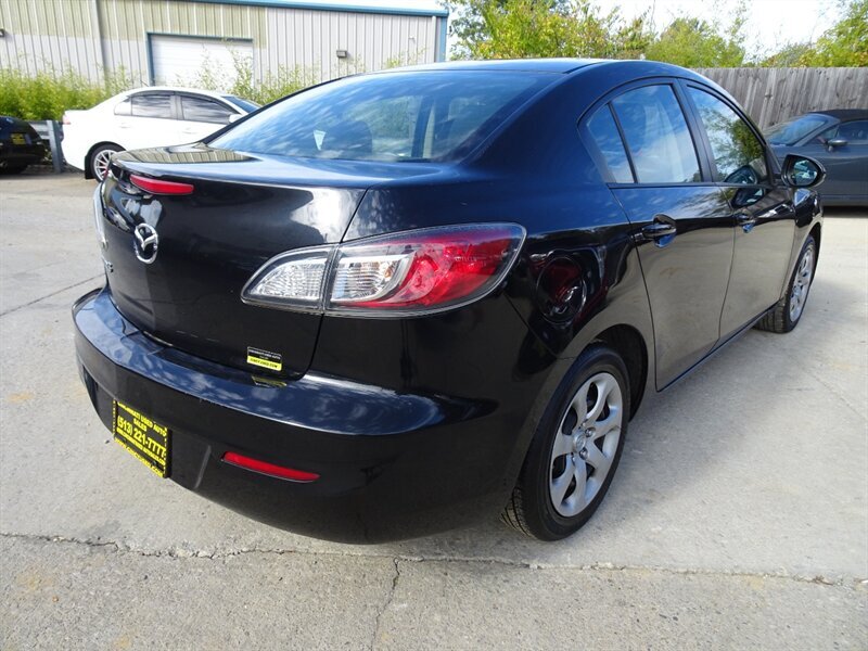 2012 Mazda Mazda3 i Sport   - Photo 6 - Cincinnati, OH 45255