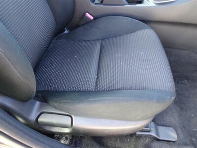 2012 Mazda Mazda3 i Sport   - Photo 15 - Cincinnati, OH 45255