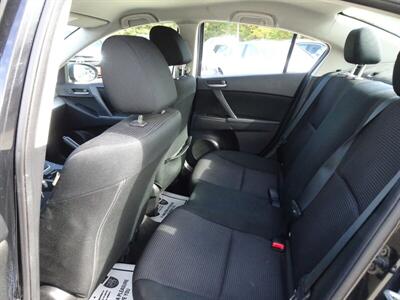 2012 Mazda Mazda3 i Sport   - Photo 14 - Cincinnati, OH 45255