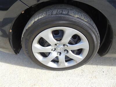 2012 Mazda Mazda3 i Sport   - Photo 30 - Cincinnati, OH 45255